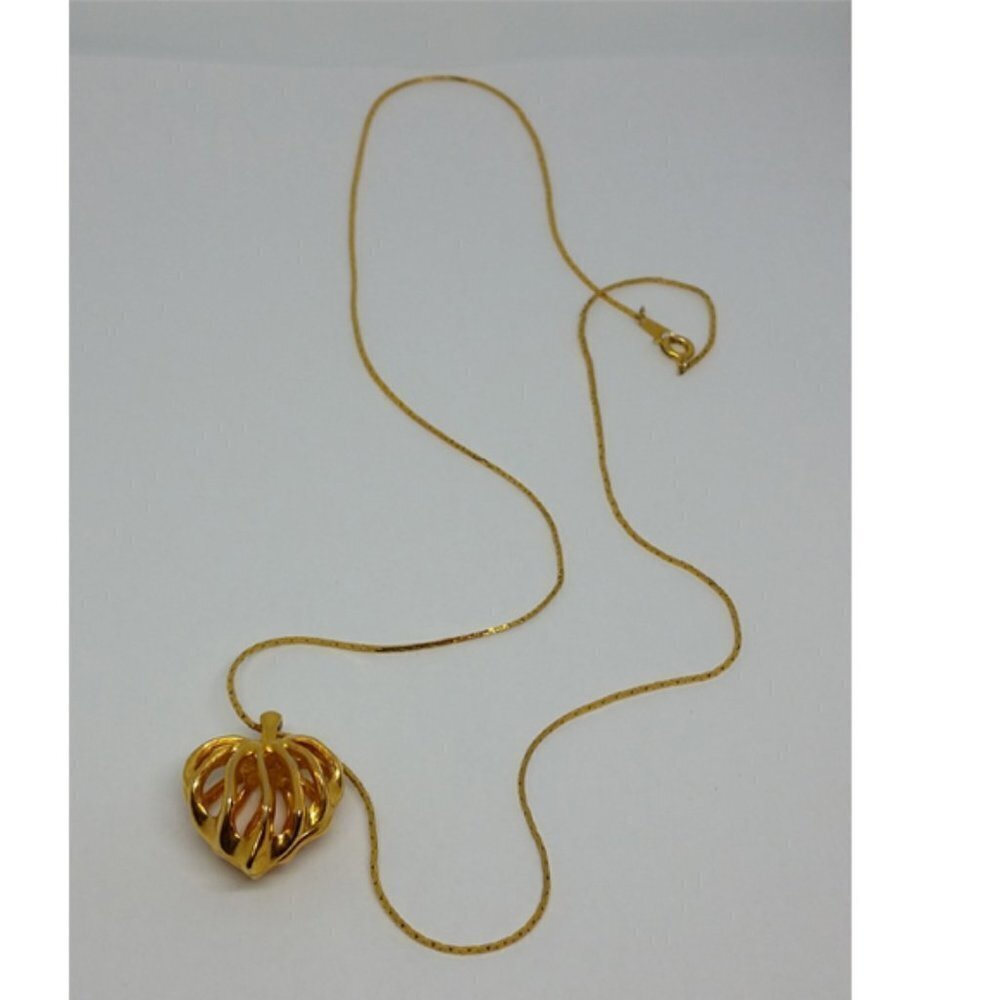 VINTAGE gold tone cutout caged puff heart pendant chain necklace romantic.